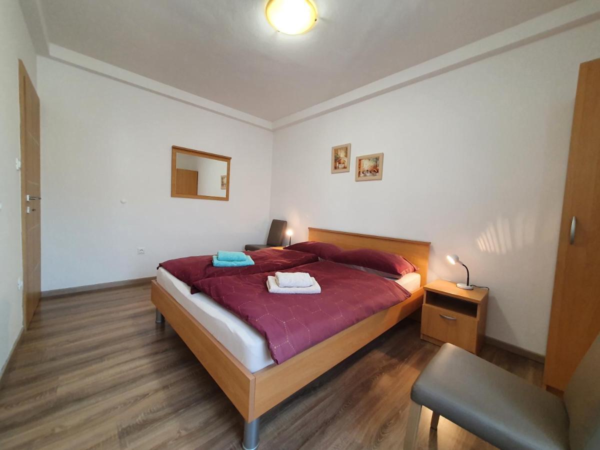 Apartments Zic Malinska Kültér fotó