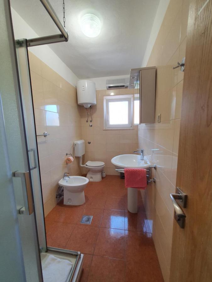 Apartments Zic Malinska Kültér fotó