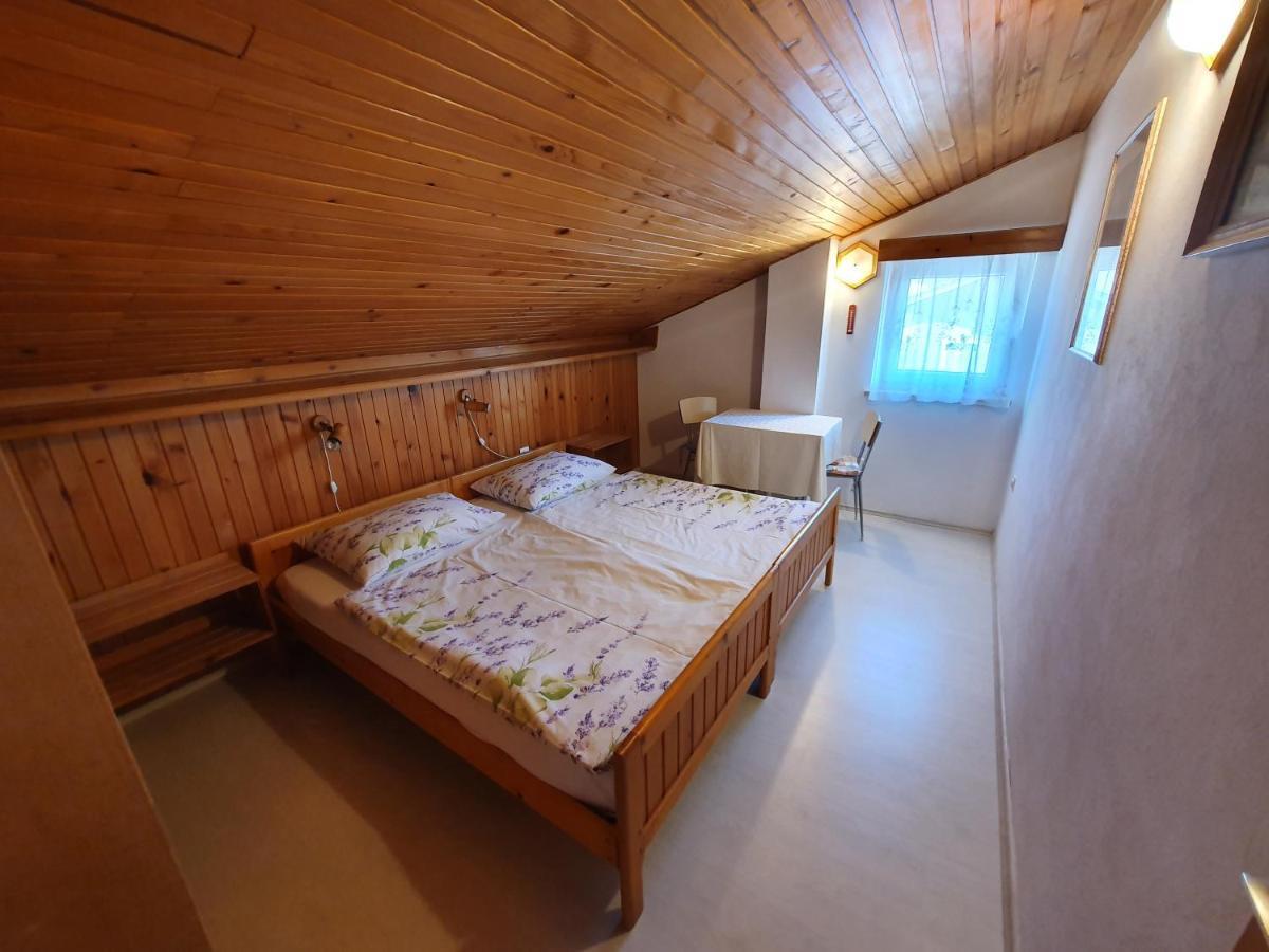Apartments Zic Malinska Kültér fotó